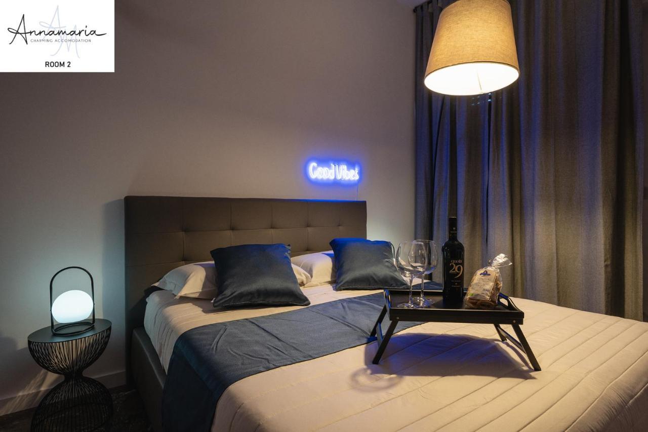 Annamaria - Central Station Charming Accommodation Bari Ngoại thất bức ảnh