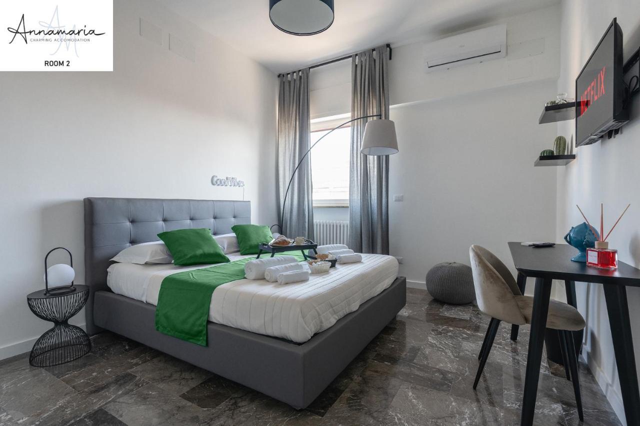 Annamaria - Central Station Charming Accommodation Bari Ngoại thất bức ảnh